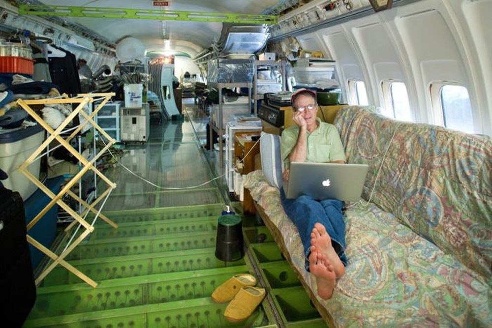 Boeing 727 Airplane Transformed Into A Fully equipped Home In Oregon HomeCrux