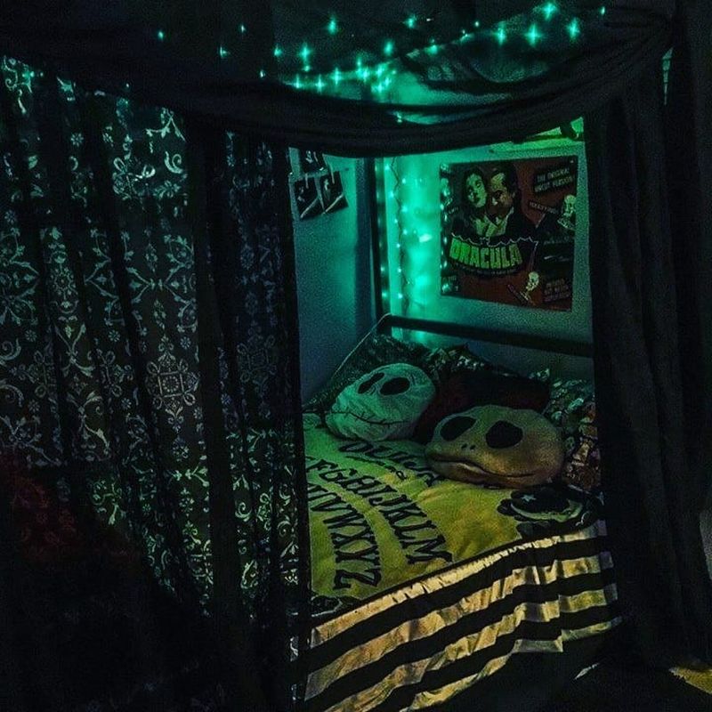 Easy Halloween Bedroom Decor Tips Ideas To Spook Up Your Room