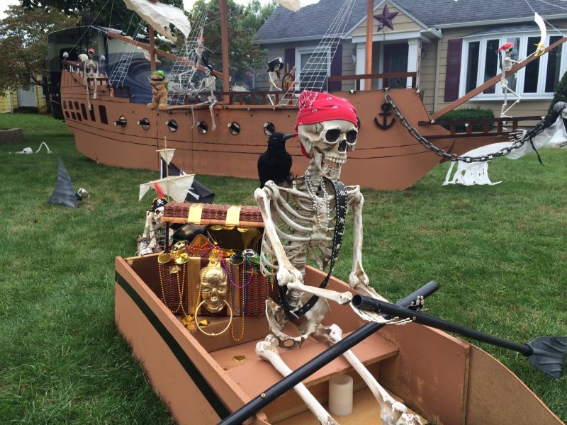 Skeleton Pirate Ship Display Arrives Just In Time For Halloween