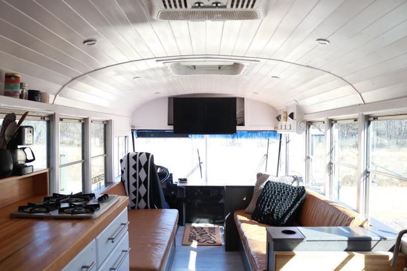10 Best Inspiring School Bus Conversion Ideas