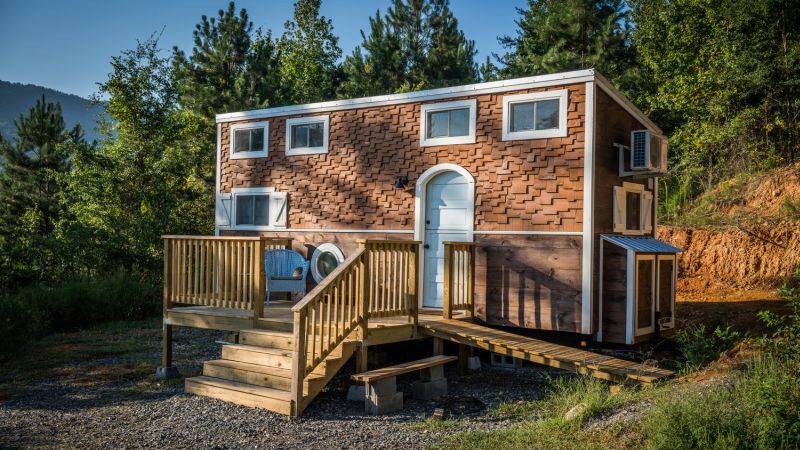 This Tiny House Rental In Tennessee Overlooks Lookout Valley