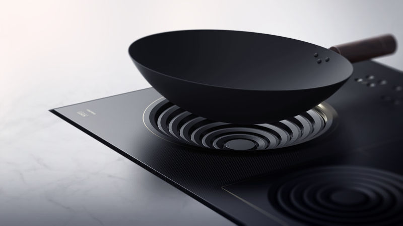 Amphi Portable Induction Cooktop Changes Shape To Fit Woks