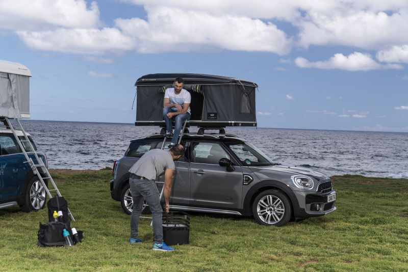 AutoHome's new rooftop tent for Mini Countryman