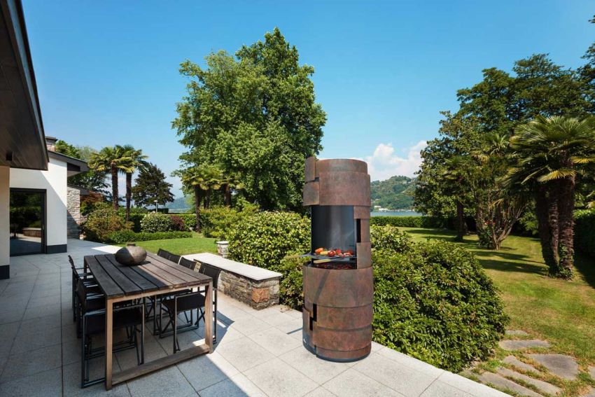 Industrial Chimney Shaped Glammfire Intermezzo Fire Pit For Outdoors