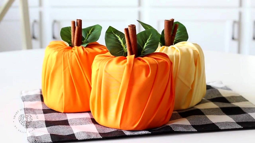 How to Make Toilet Paper Pumpkin