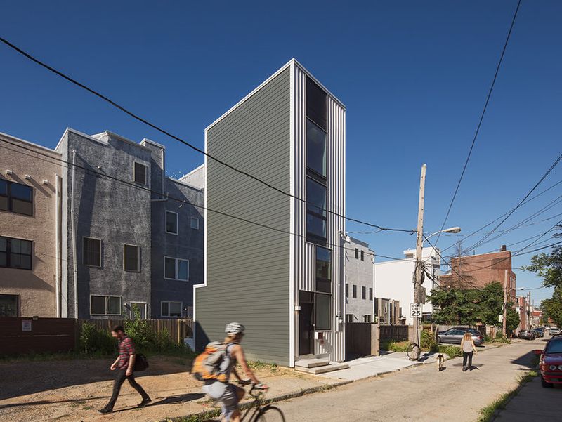 Interface Studio Architects Builds Tiny House Tower in Philadelphia