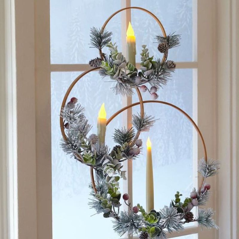 Super Cute And Easy Christmas Window Decoration Ideas 22 